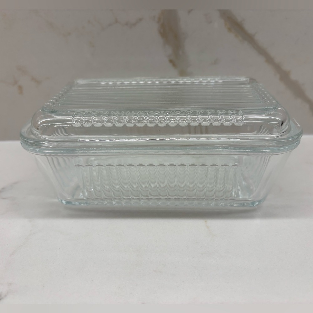 Vintage Refrigerator Glass Covered Rectangle Ribbed Butter Dish Container Retro